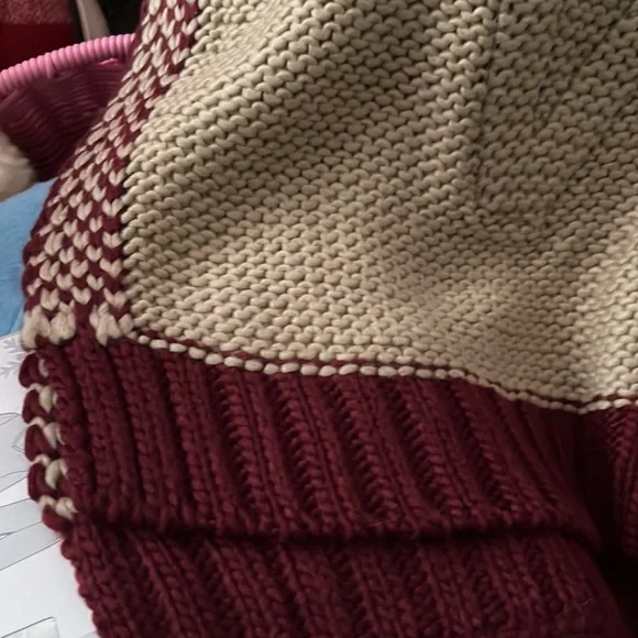 NWT Vince Camuto Scarf 🧣 - Picture 2 of 5